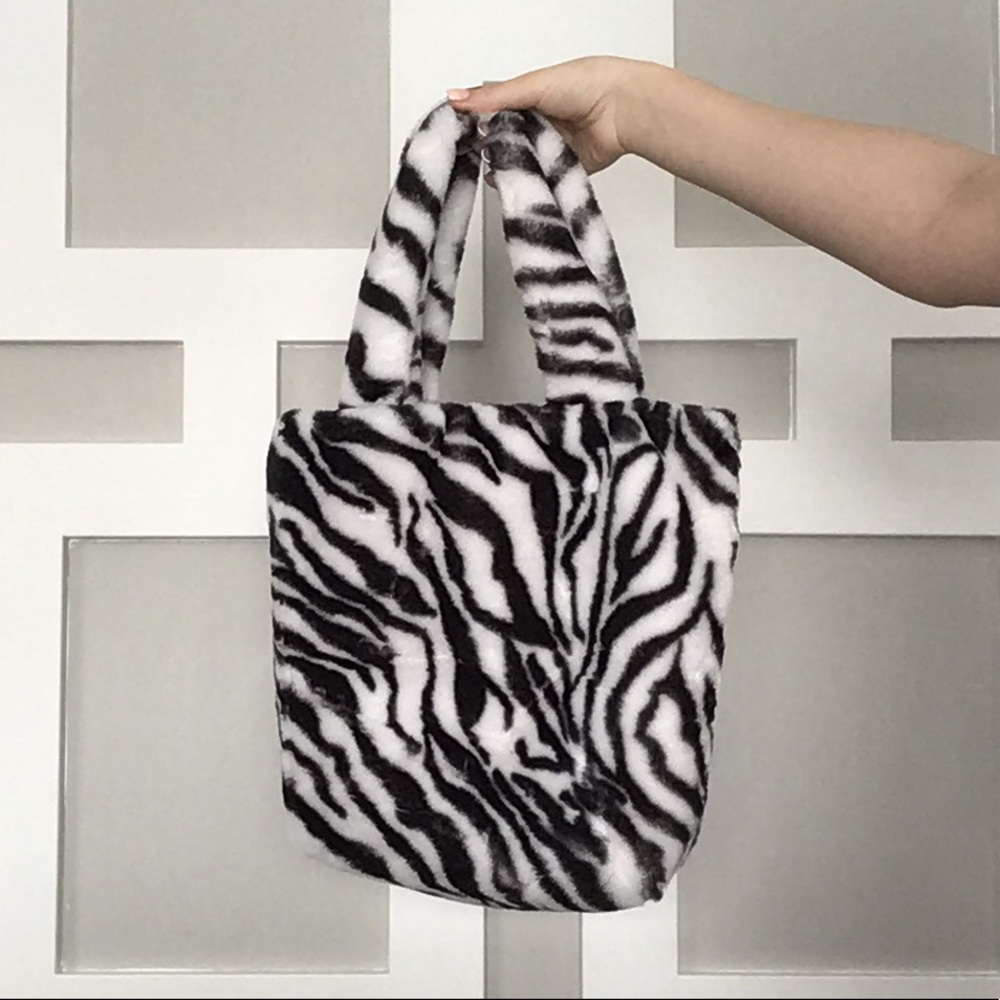 Handmade🦓faux fur zebra tote bag